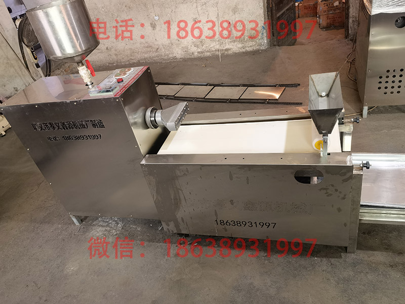 新款搟面皮機(jī)